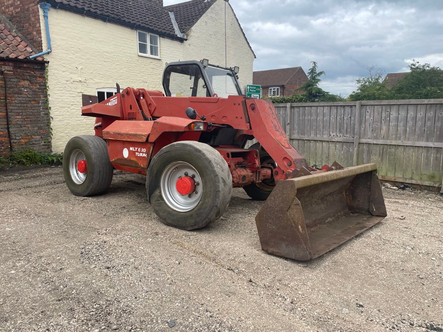 1997 Manitou MLT630 Turbo 4WD Telehandler c/w Bucket