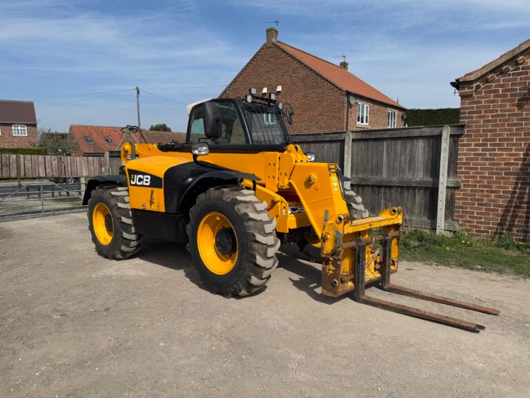2011 61 JCB 535-95 Telehandler c/w Pallet Forks