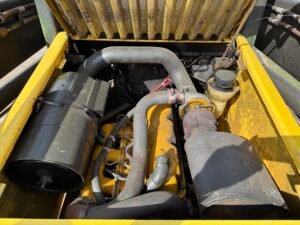 1996 New Holland LX885 Turbo Skid steer c/w Bucket & Forks