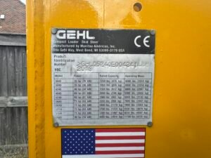 2013 Gehl 5240E Skid steer Loader c/w Bucket