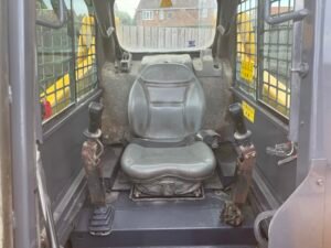 2013 Gehl 5240E Skid steer Loader c/w Bucket