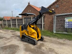 BRAND NEW Newrick 360 Tracked Skid steer Loader