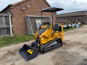 BRAND NEW Newrick 360 Tracked Skid steer Loader