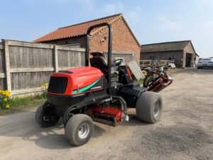 2004 Jacobsen 305 Fairway 5 Gang Mower